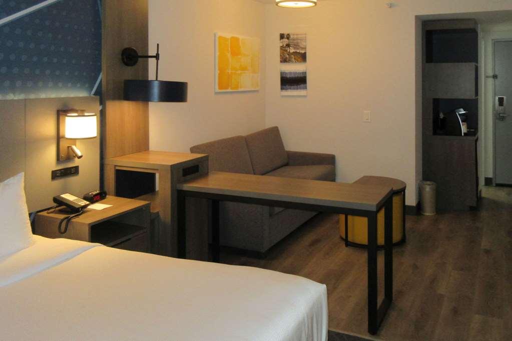 Comfort Inn & Suites Irvine Spectrum Lake Forest Ruang foto