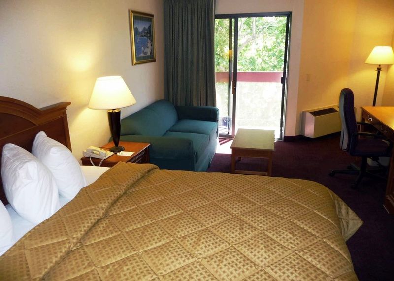 Comfort Inn & Suites Irvine Spectrum Lake Forest Bagian luar foto